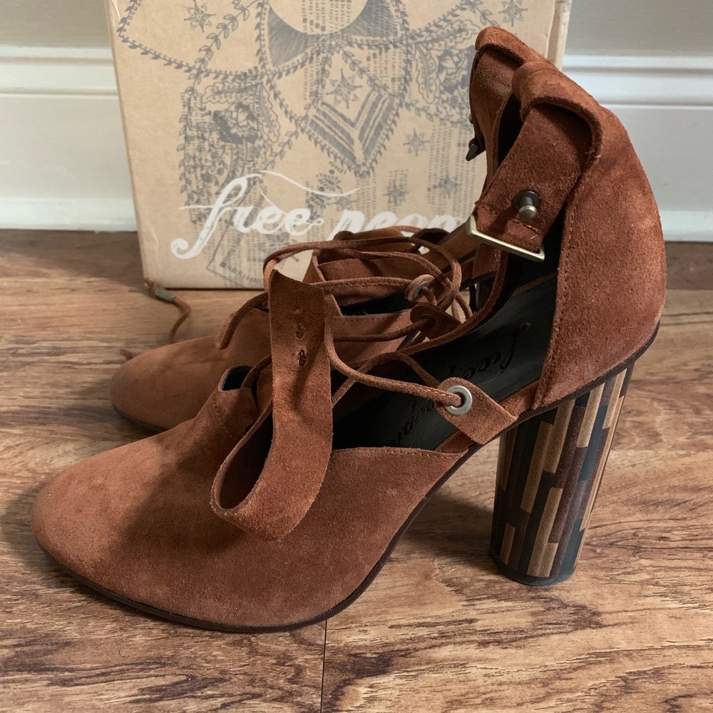 FREE PEOPLE HEELS
